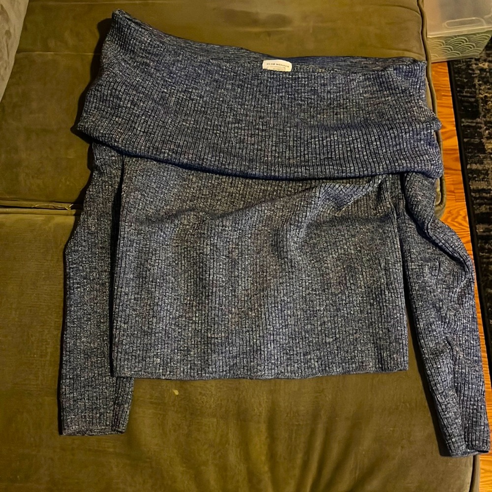 Off the shoulder club Monaco